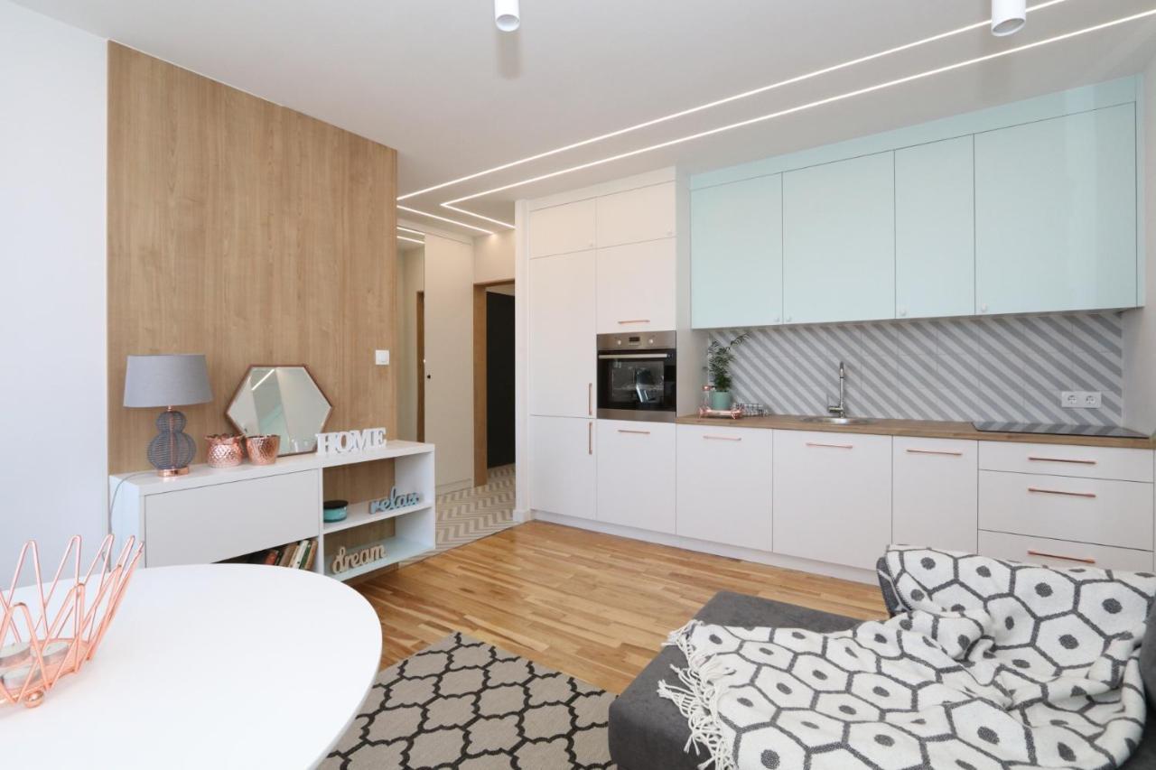 Romaszewskiego Zoliborz Bedroom Pokoj Metro Warszawa Eksteriør billede