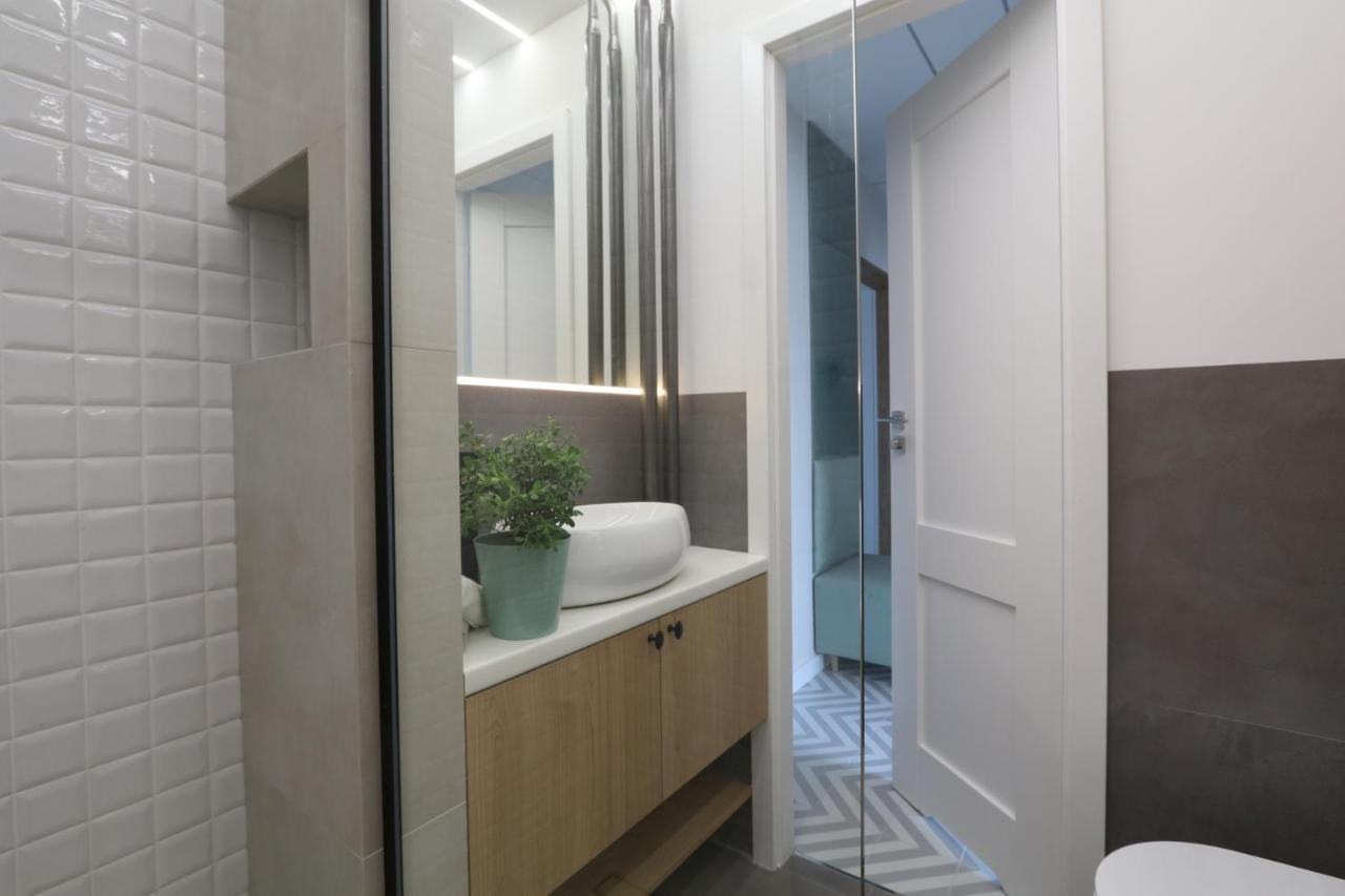 Romaszewskiego Zoliborz Bedroom Pokoj Metro Warszawa Eksteriør billede