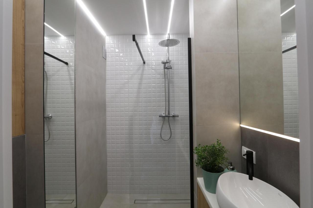 Romaszewskiego Zoliborz Bedroom Pokoj Metro Warszawa Eksteriør billede