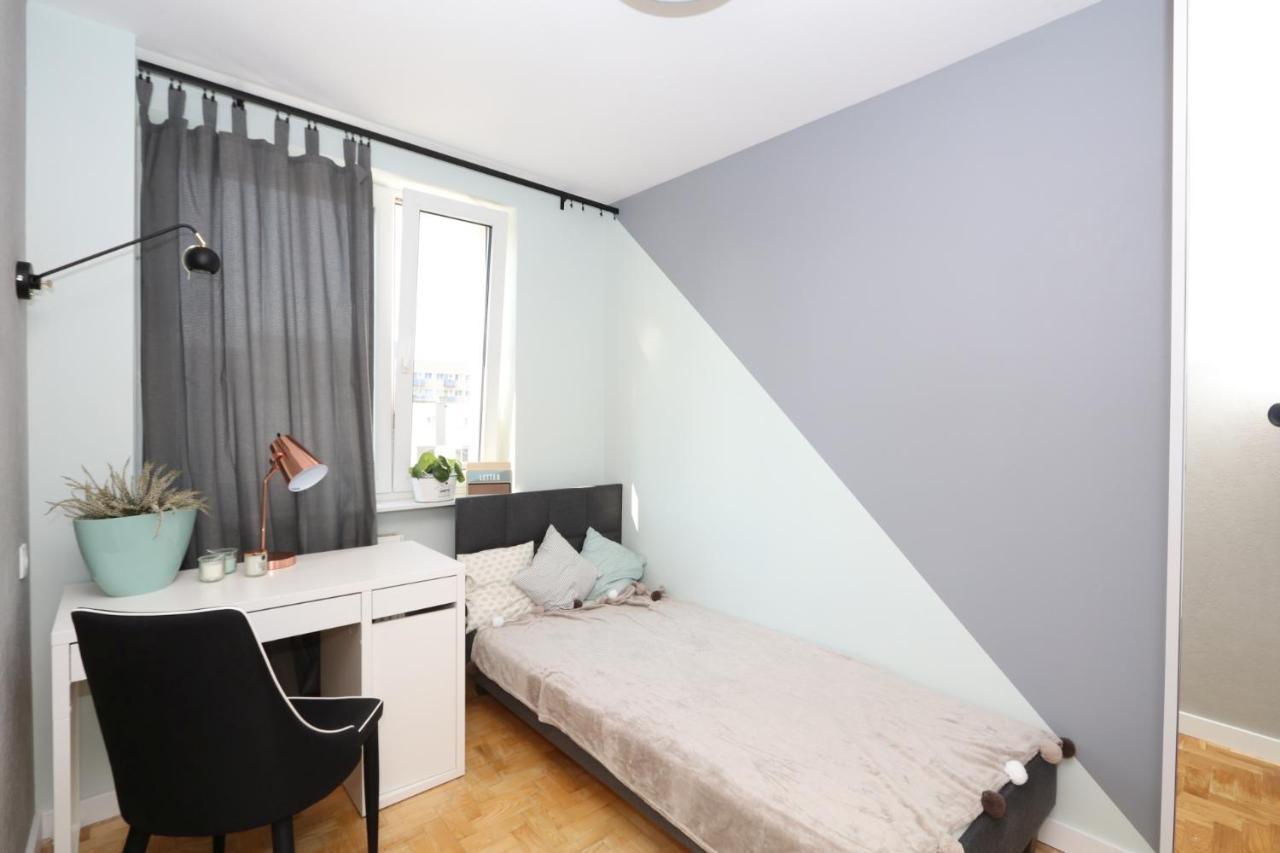 Romaszewskiego Zoliborz Bedroom Pokoj Metro Warszawa Eksteriør billede
