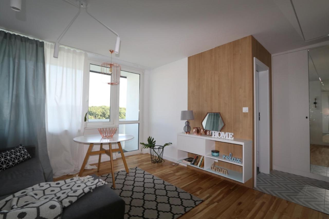 Romaszewskiego Zoliborz Bedroom Pokoj Metro Warszawa Eksteriør billede
