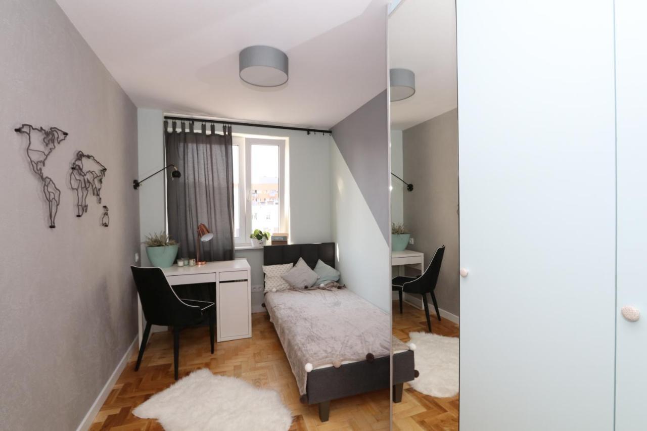 Romaszewskiego Zoliborz Bedroom Pokoj Metro Warszawa Eksteriør billede