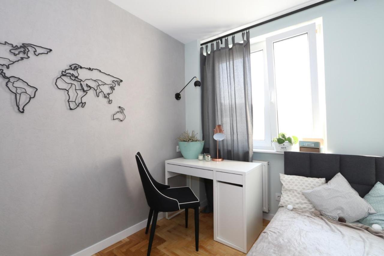 Romaszewskiego Zoliborz Bedroom Pokoj Metro Warszawa Eksteriør billede