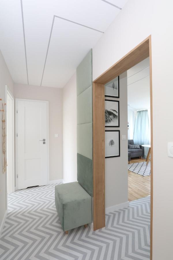 Romaszewskiego Zoliborz Bedroom Pokoj Metro Warszawa Eksteriør billede